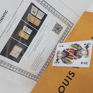 Louis Vuitton Foundation Card